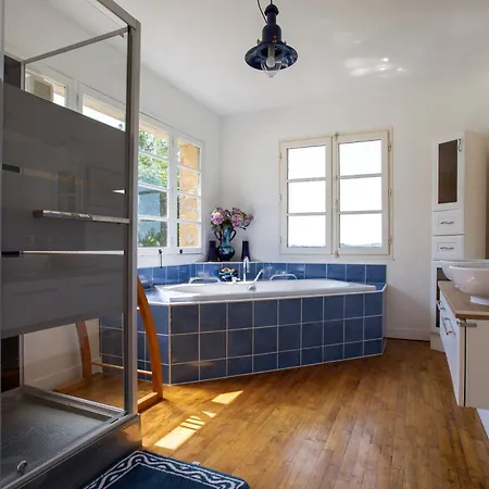 Maison Gris Villa